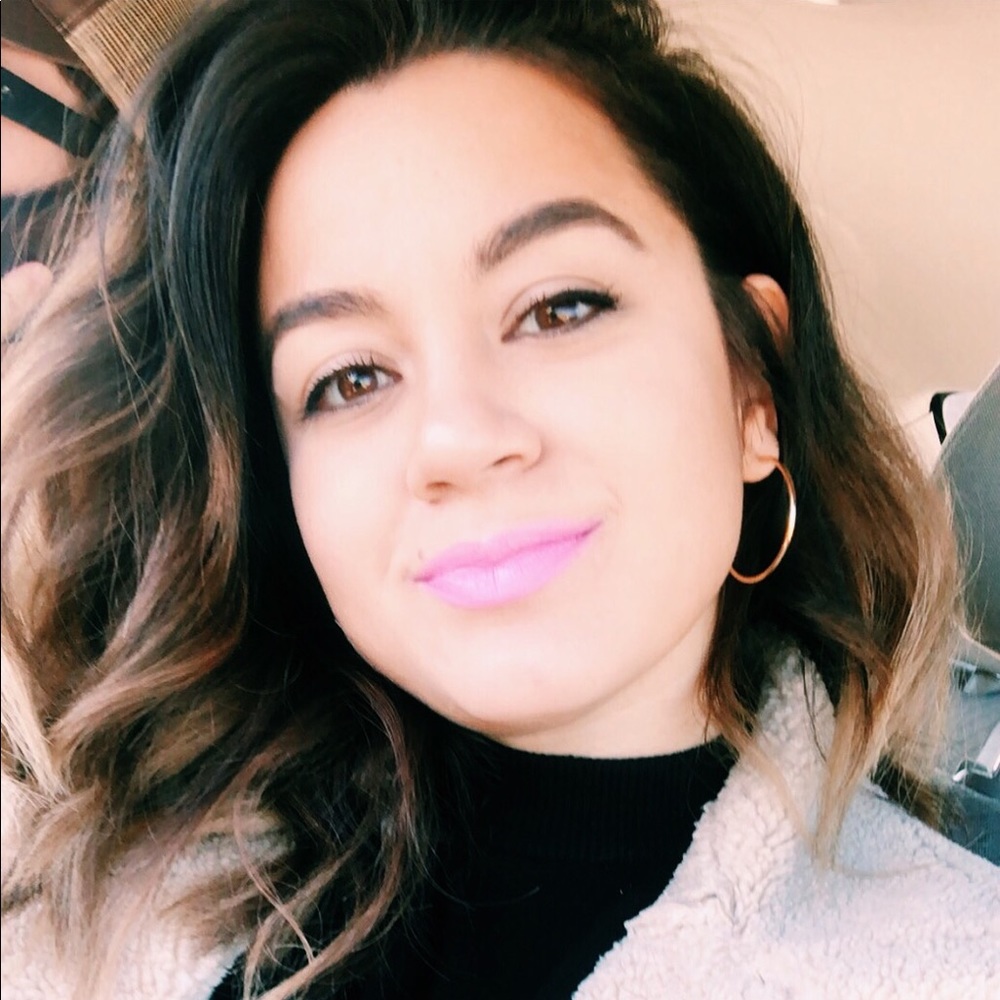 Meet your Posher, Jenn